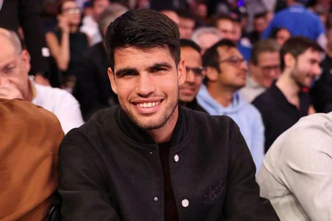 阵容年龄结 阵容年龄结