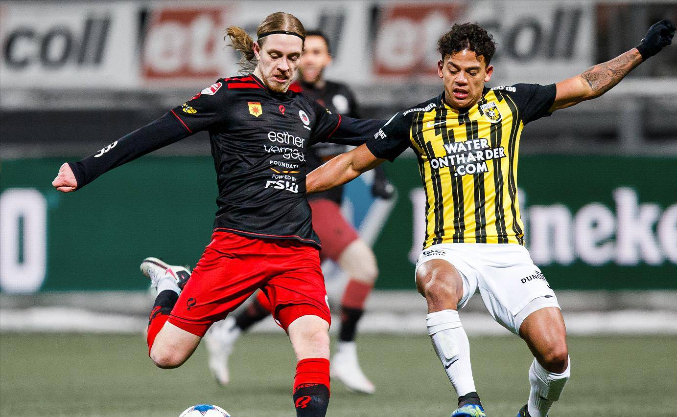 更多的人们 更多的人们