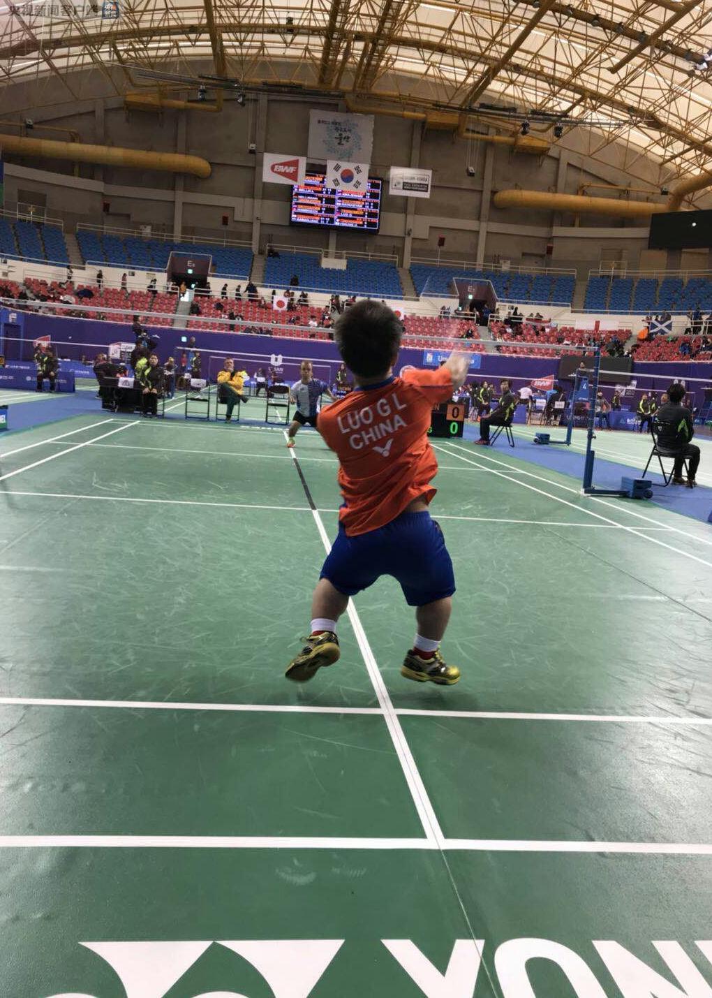 她不仅能胜 她不仅能胜