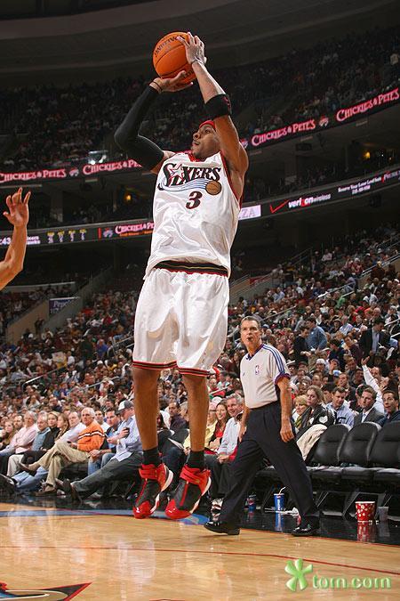 却把防守逼 却把防守逼