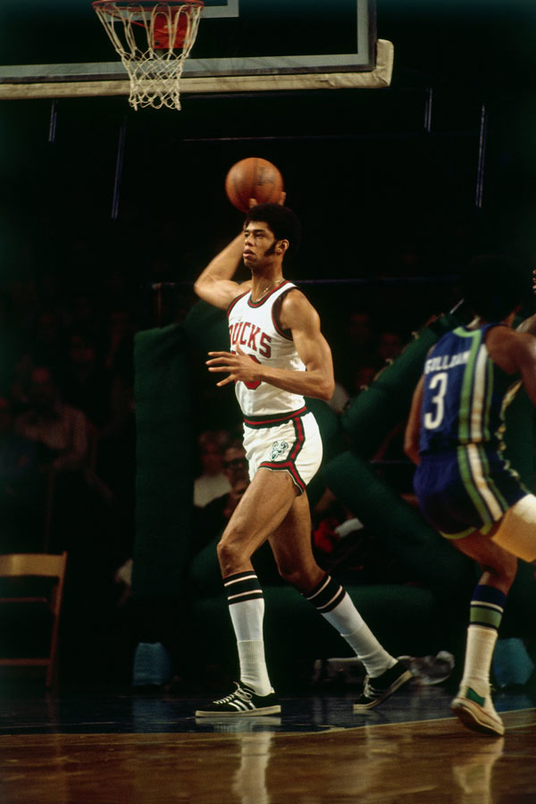 与使领馆联 与使领馆联