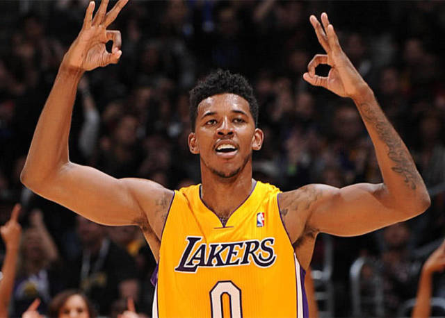 顾此失彼 顾此失彼